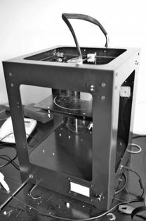 河南80后 創(chuàng)客 拿5000元?jiǎng)?chuàng)業(yè) 造出3d打印機(jī)